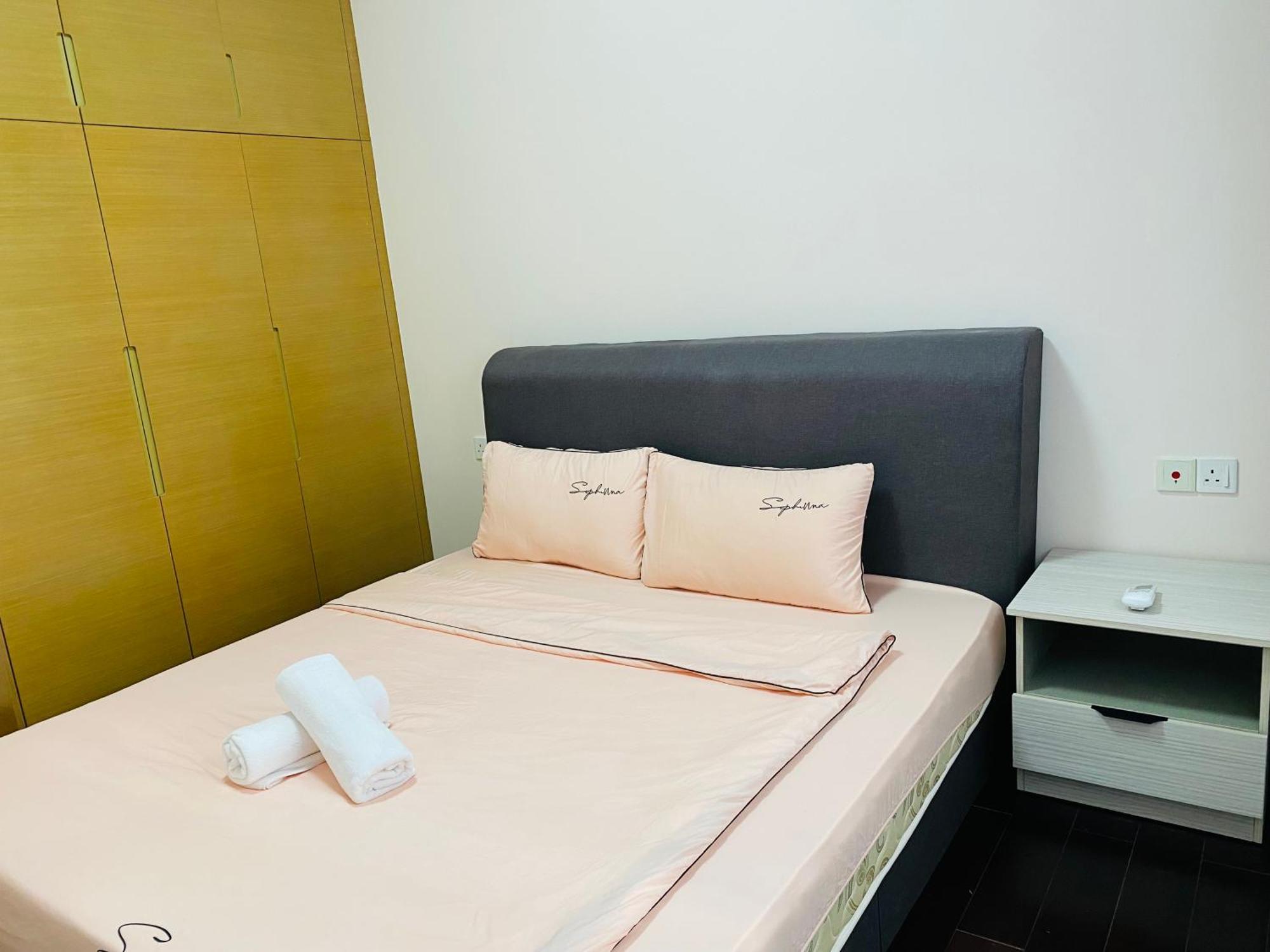 Apartemen R&f Princess Cove By Sshinehome