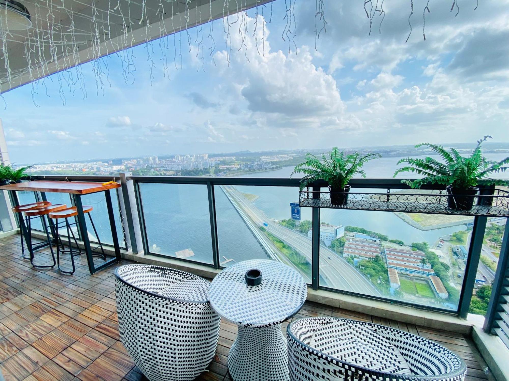 Apartemen R&f Princess Cove By Sshinehome